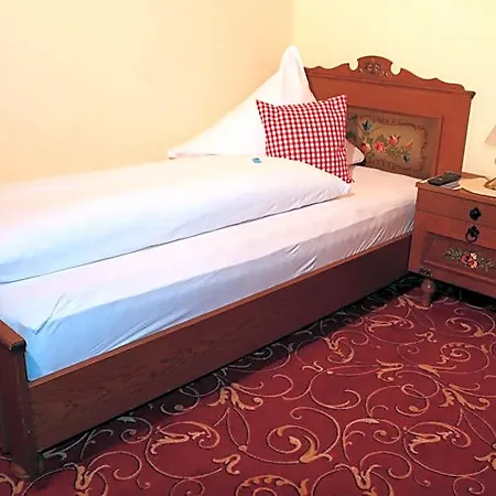 Garnihotel - Arberblick 3*